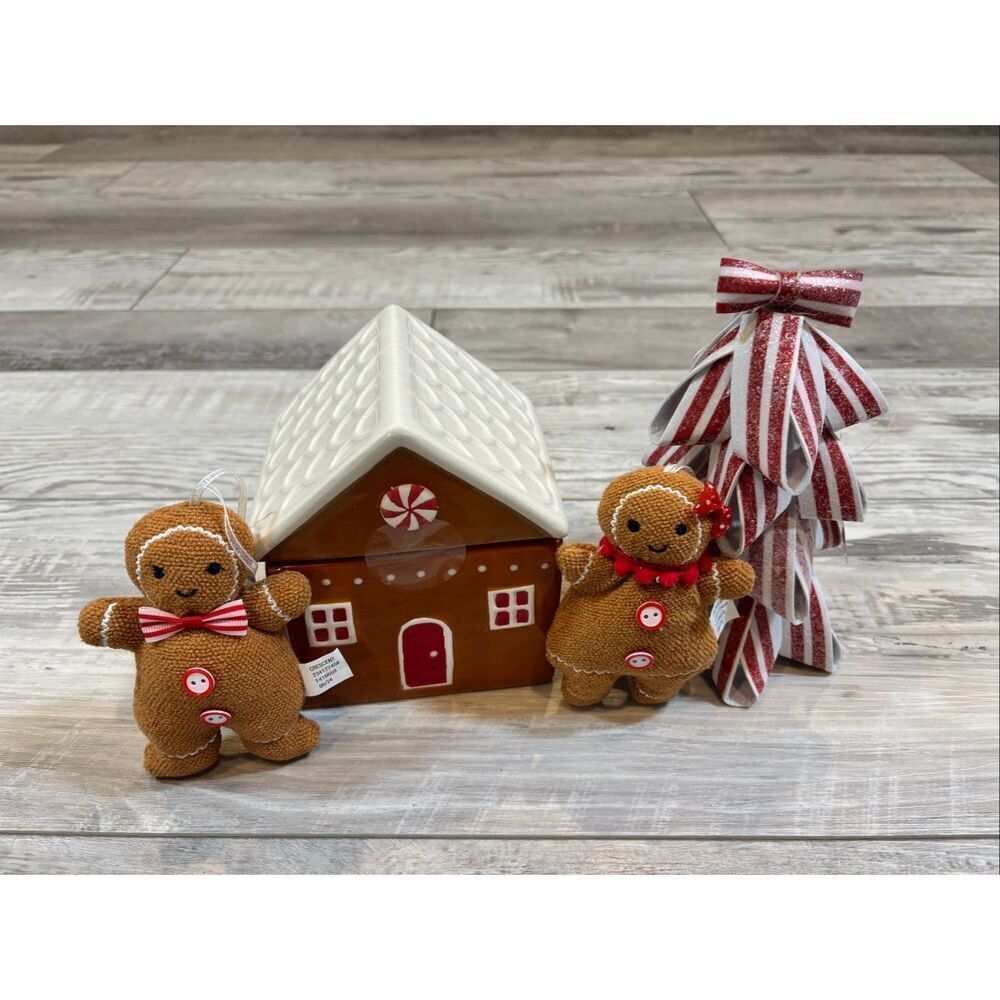 Target Bullseye Gingerbread House Cookie Jar, gingerbread ornaments, Peppermint